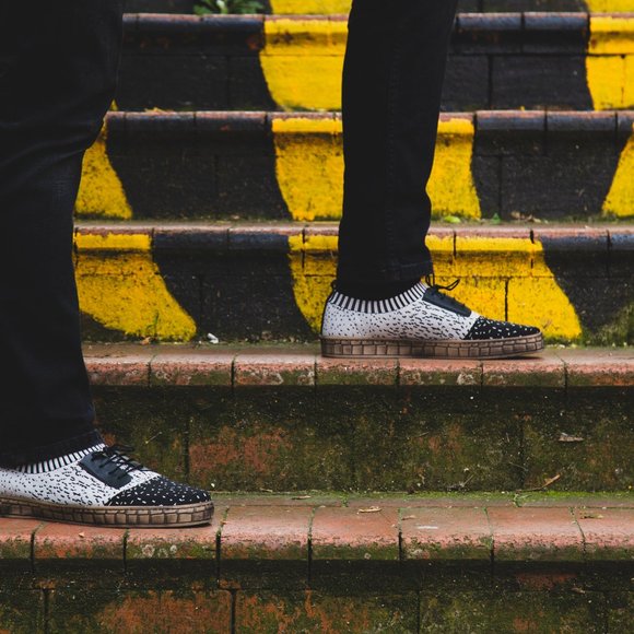 HYKEE Men’s Breathable Lightweight Casual Shoe - Picture 6 of 8